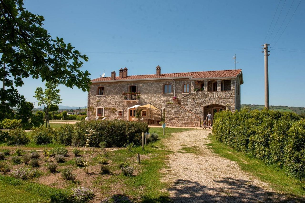 Masseria Fontana Dei Fieri بيترلشينا المظهر الخارجي الصورة